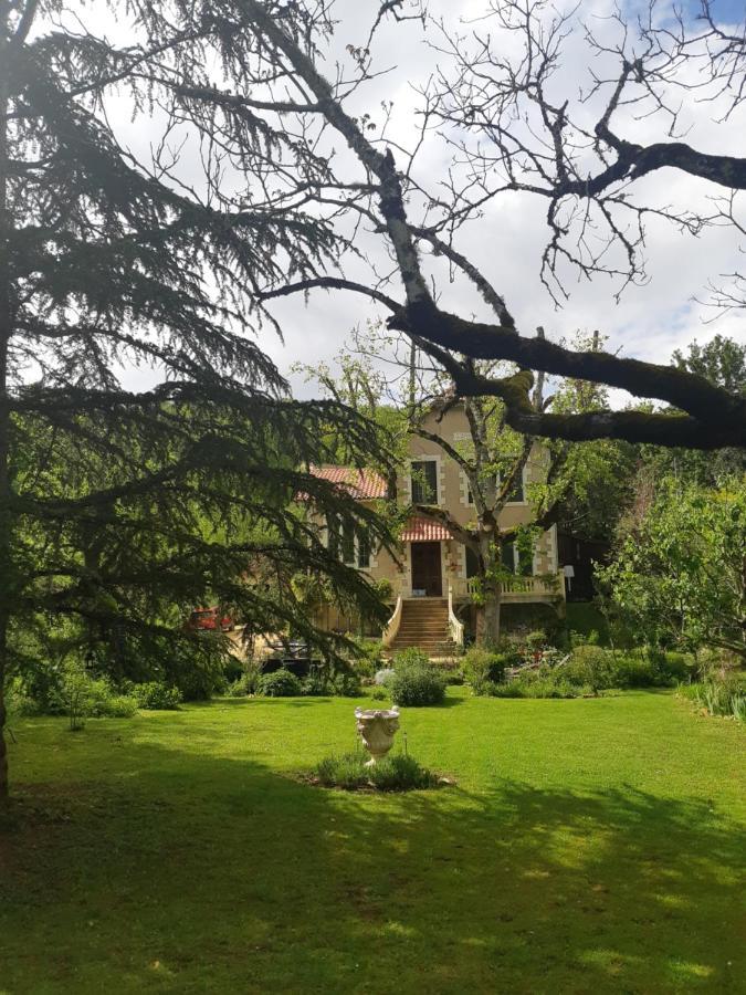 Villa Leovil Saint-Pompont Buitenkant foto